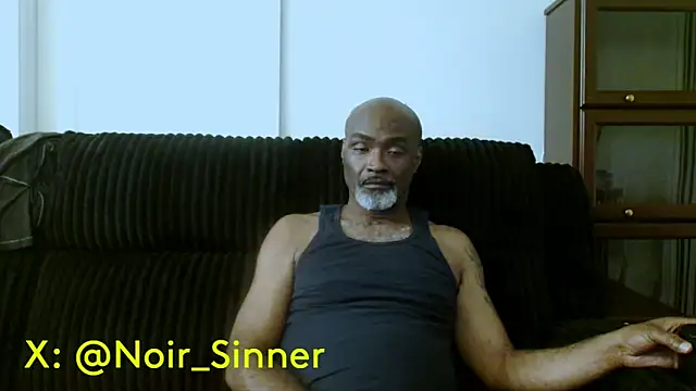 sinnernoir Show in webcam