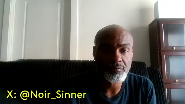 sinnernoir Show in webcam