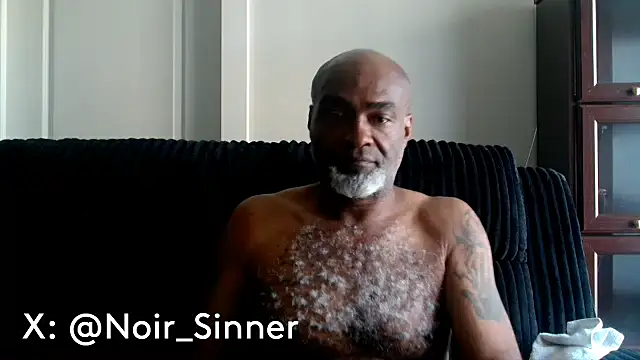 sinnernoir: διαδικτυακό σόου στην κάμερα