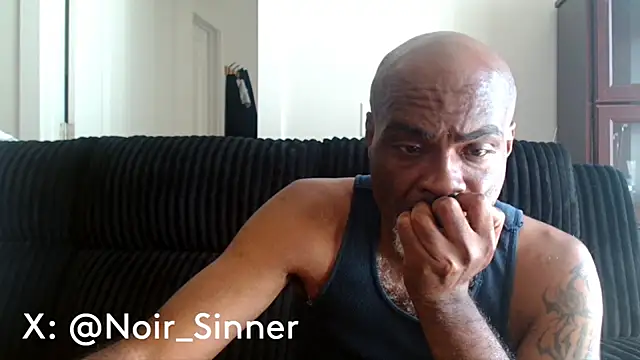 sinnernoir Show in webcam