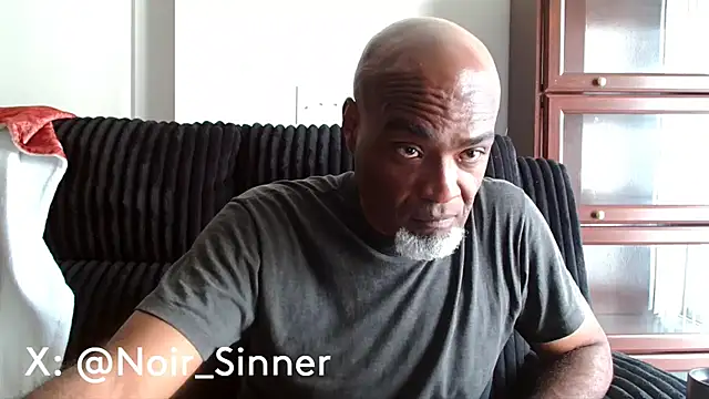 sinnernoir Show in webcam