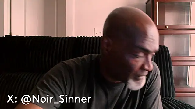 sinnernoir Show in webcam