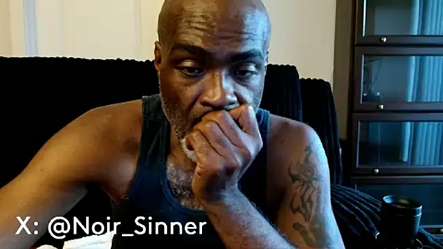 sinnernoir Show in webcam