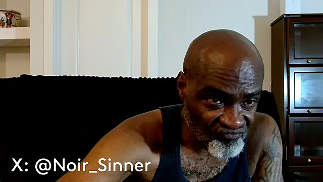 sinnernoir Show in webcam