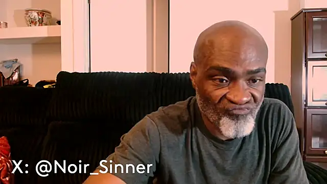 sinnernoir Show in webcam