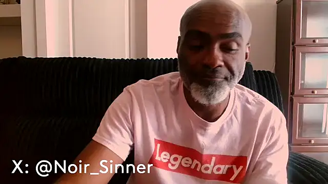 Show modela sinnernoir na web-kameri