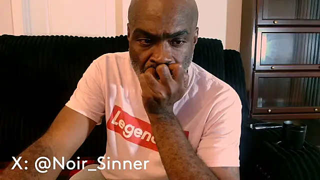 sinnernoir Show in webcam