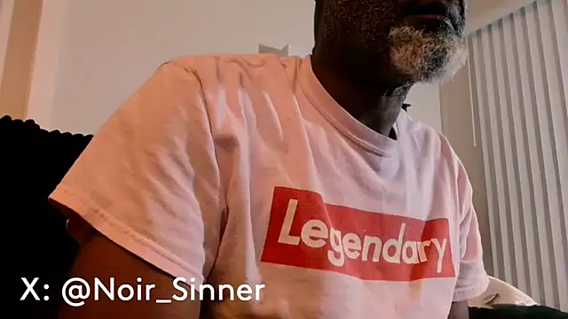Show modela sinnernoir na web-kameri