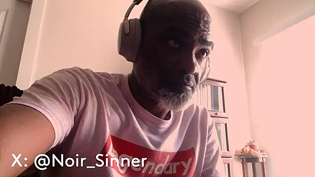 sinnernoir Adlı Modelin Web Kamerası Şovu