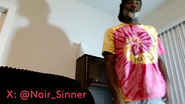 sinnernoir Show in webcam