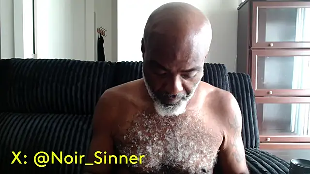 sinnernoir: διαδικτυακό σόου στην κάμερα