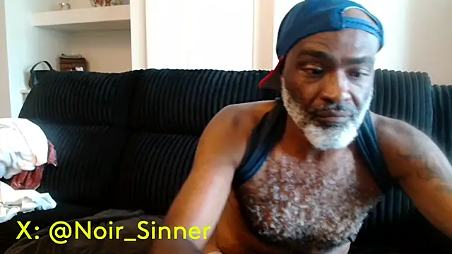 sinnernoir: διαδικτυακό σόου στην κάμερα