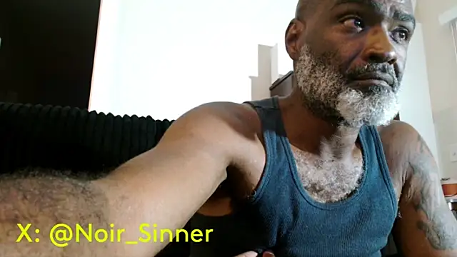 sinnernoir Show in webcam