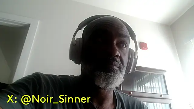 sinnernoir's Webcam Show