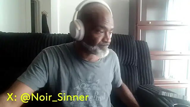 sinnernoir Show in webcam
