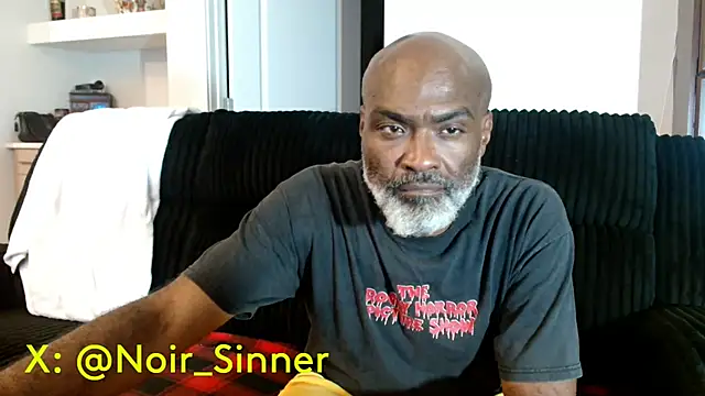 sinnernoir Show in webcam