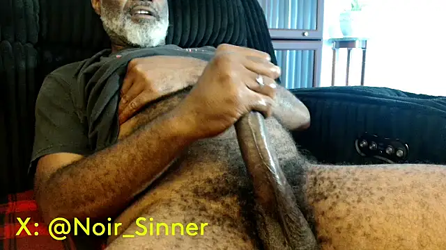 sinnernoir Show in webcam