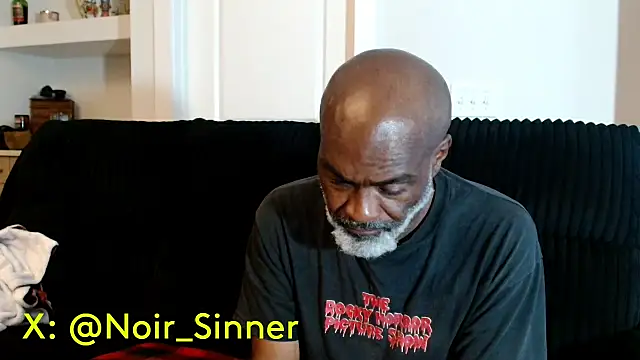 sinnernoir Show in webcam