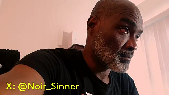 sinnernoir Show in webcam