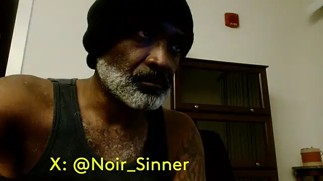 sinnernoir Show in webcam