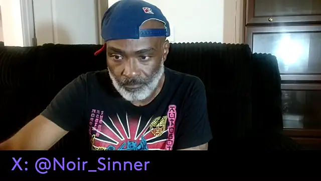 sinnernoir: διαδικτυακό σόου στην κάμερα