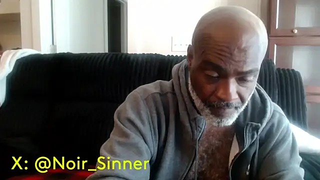 הופעת וובקאם של sinnernoir