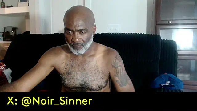 sinnernoir: διαδικτυακό σόου στην κάμερα