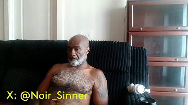 sinnernoir Show in webcam