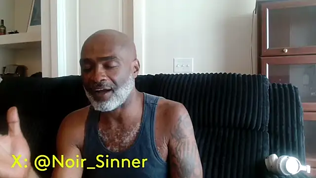 sinnernoir Show in webcam