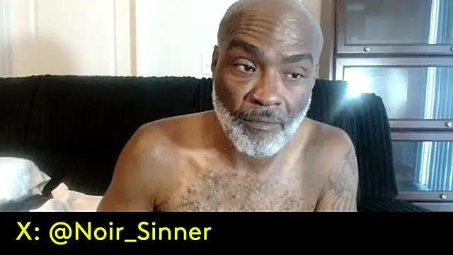 Show modela sinnernoir na web-kameri