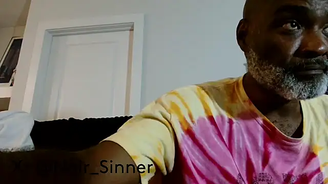 sinnernoir Show in webcam