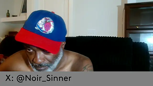 sinnernoir Show in webcam