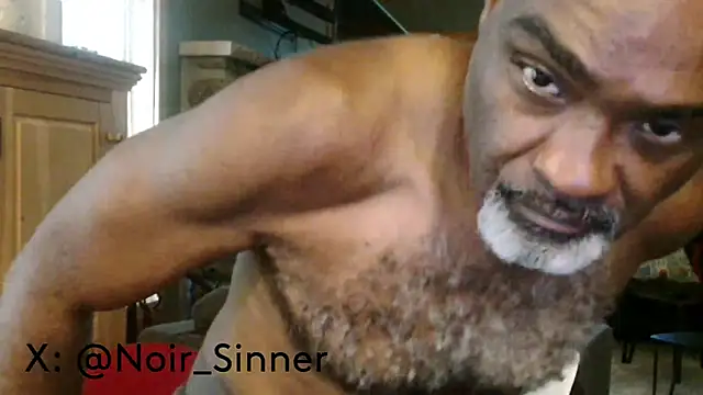 sinnernoir Show in webcam