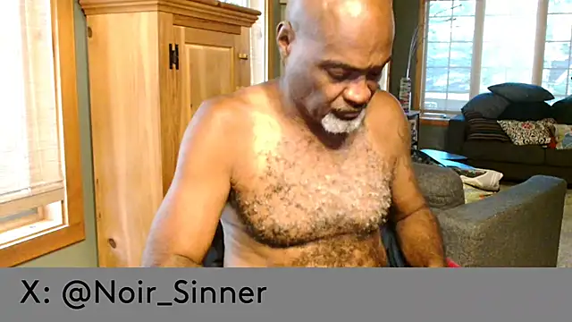 הופעת וו בקאם של sinnernoir