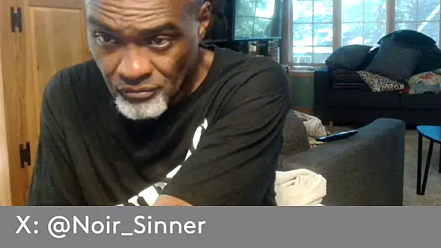 sinnernoir Show in webcam