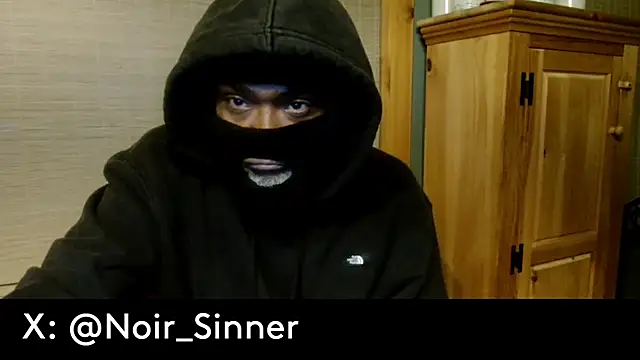sinnernoir Show in webcam