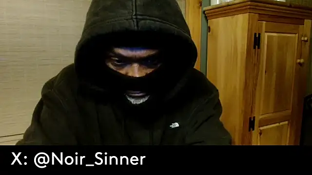 sinnernoir Show in webcam