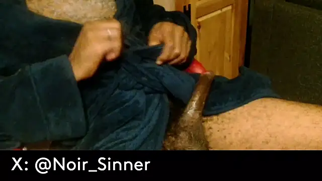 sinnernoir Show in webcam