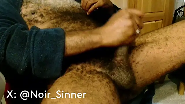 sinnernoir: διαδικτυακό σόου στην κάμερα