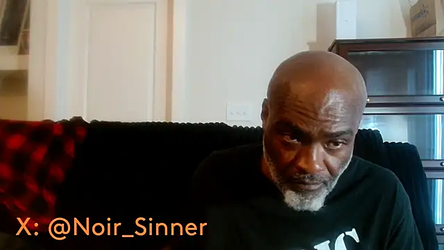 sinnernoir Show in webcam