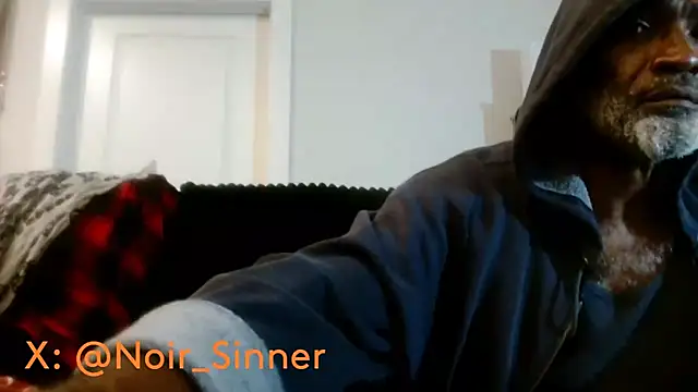 Pertunjukan Kamera Web sinnernoir