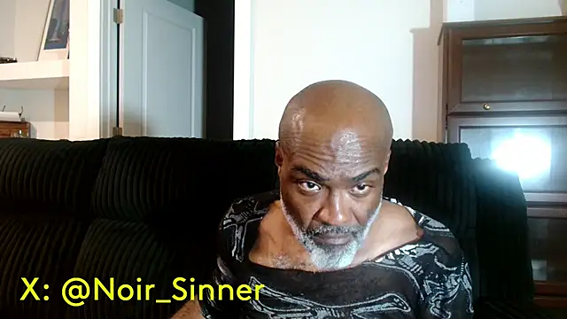 sinnernoir Show in webcam