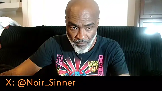 sinnernoir: διαδικτυακό σόου στην κάμερα