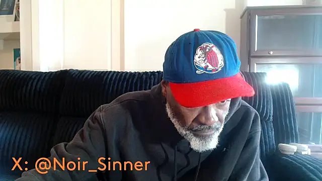 sinnernoir Show in webcam