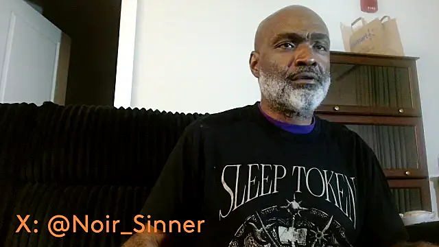 Pertunjukan Kamera Web sinnernoir