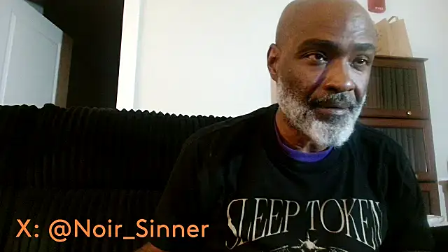 Show modela sinnernoir na web-kameri
