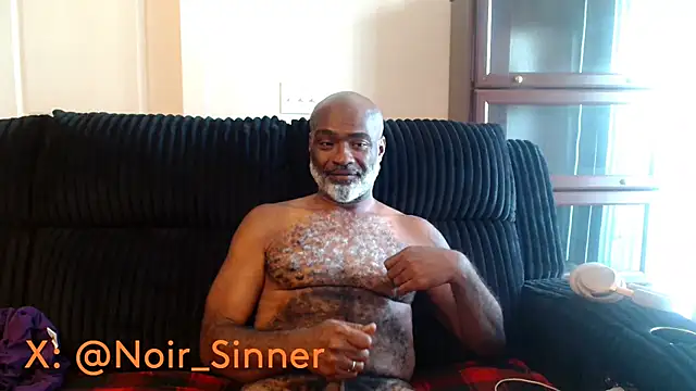 Show modela sinnernoir na web-kameri