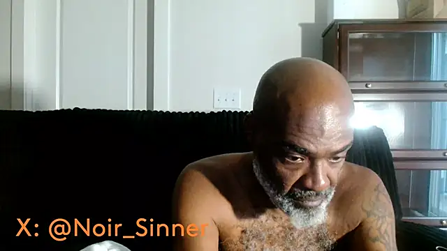 sinnernoir Show in webcam