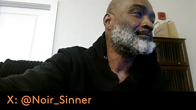 sinnernoir Show in webcam