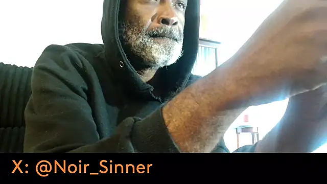 sinnernoir Show in webcam